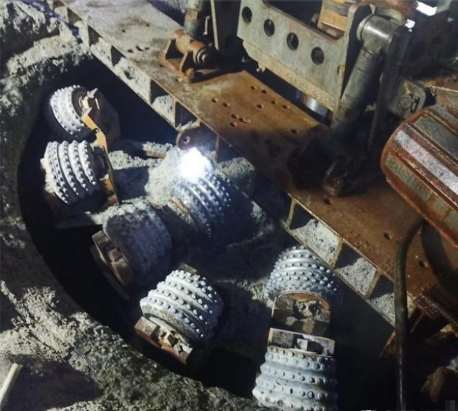 反井鉆機施工直徑,天井鉆機施工深度,金礦斜井天井鉆機施工方案