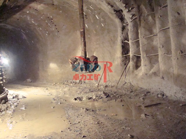 暗立(斜)井反井鉆機施工,低矮型反井鉆機施工